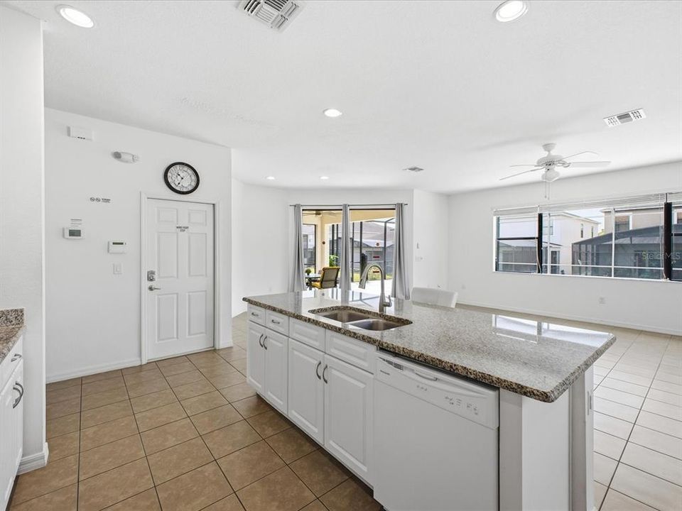 En Venta: $520,000 (5 camas, 4 baños, 2333 Pies cuadrados)