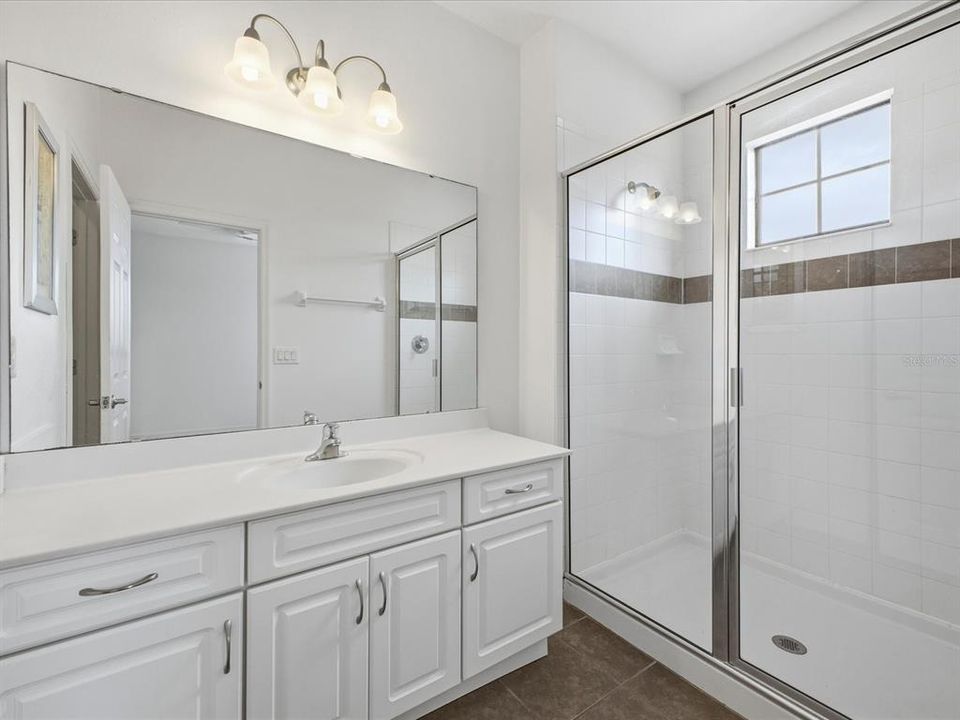 En Venta: $520,000 (5 camas, 4 baños, 2333 Pies cuadrados)