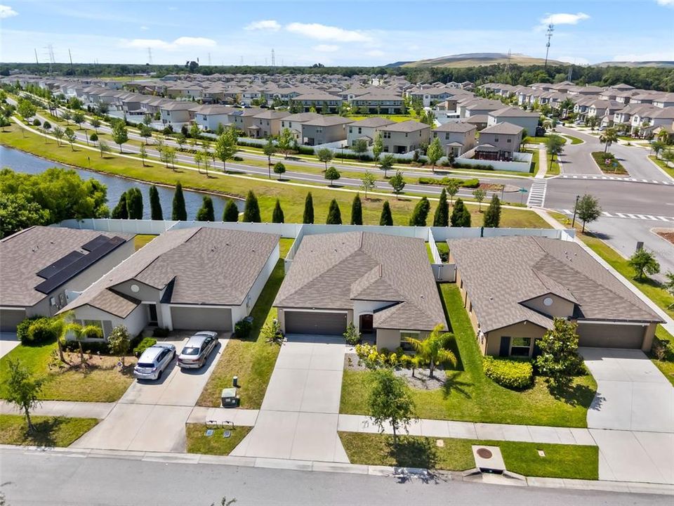 Active With Contract: $395,000 (4 beds, 2 baths, 1935 Square Feet)