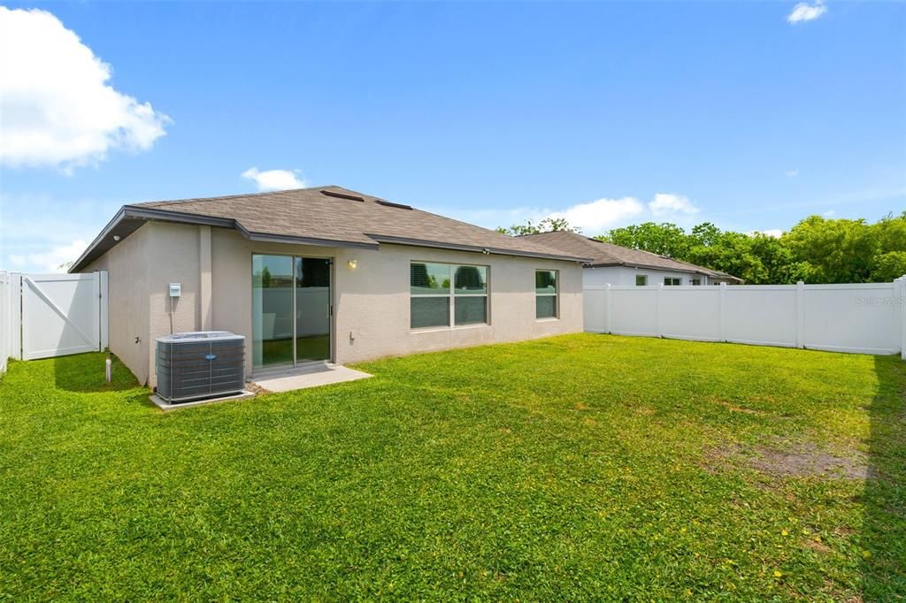 Active With Contract: $395,000 (4 beds, 2 baths, 1935 Square Feet)