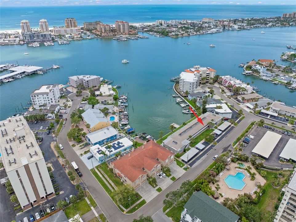 На продажу: $499,900 (2 спален, 2 ванн, 1005 Квадратных фут)