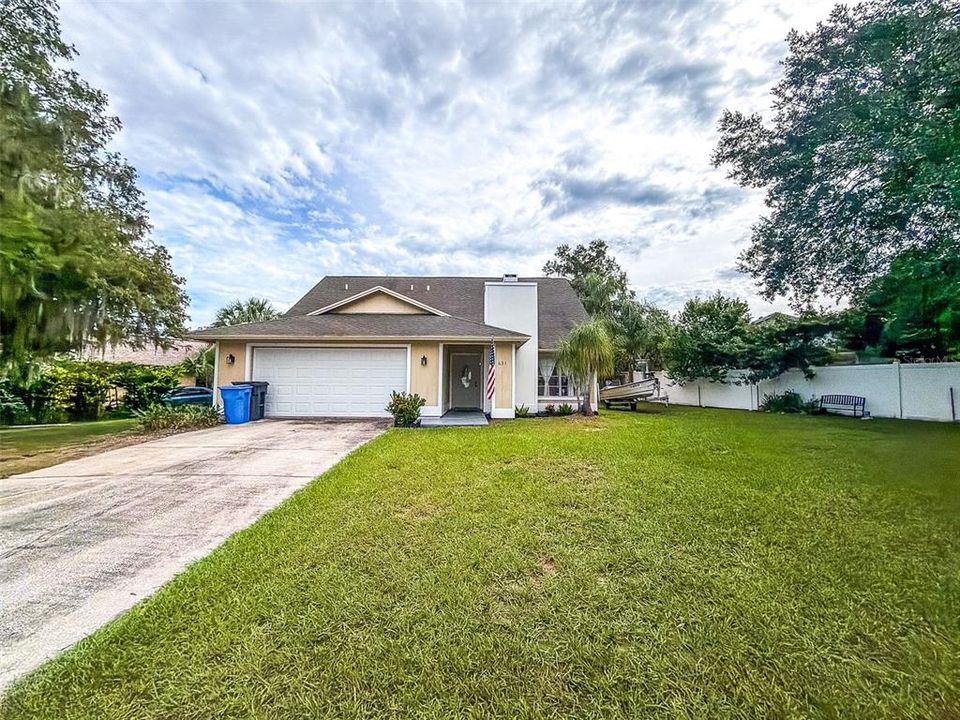 En Venta: $419,000 (4 camas, 2 baños, 1969 Pies cuadrados)