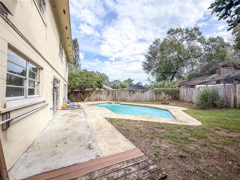 En Venta: $419,000 (4 camas, 2 baños, 1969 Pies cuadrados)