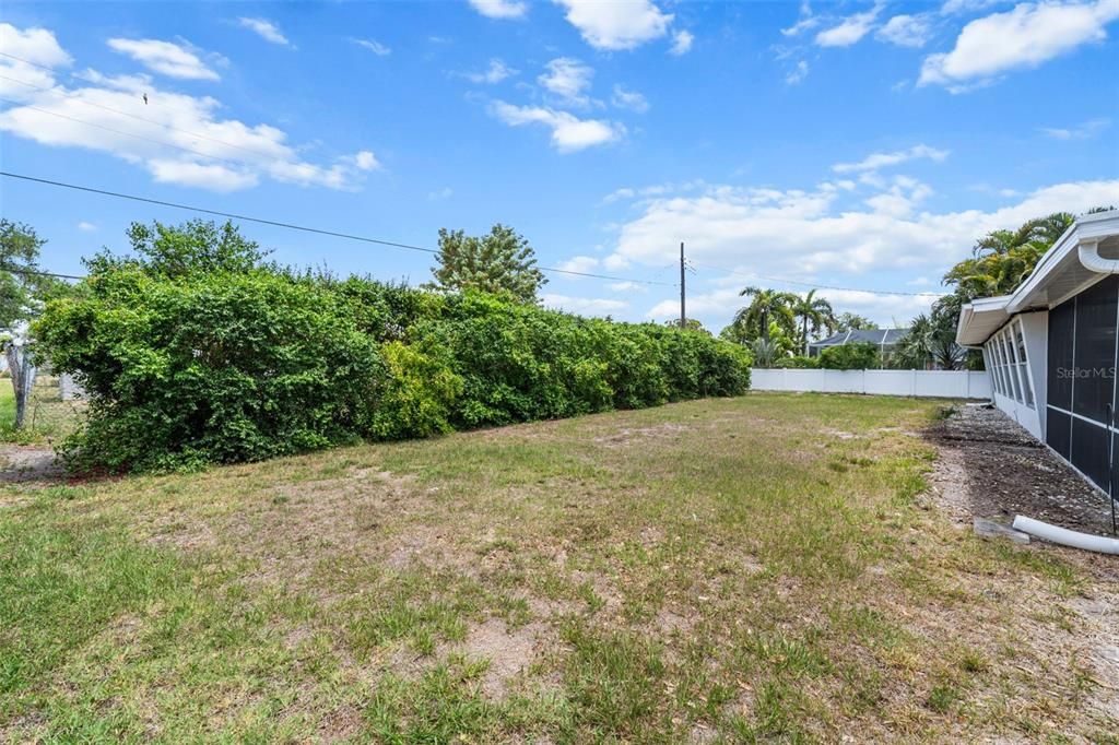 Activo con contrato: $299,999 (2 camas, 2 baños, 1221 Pies cuadrados)