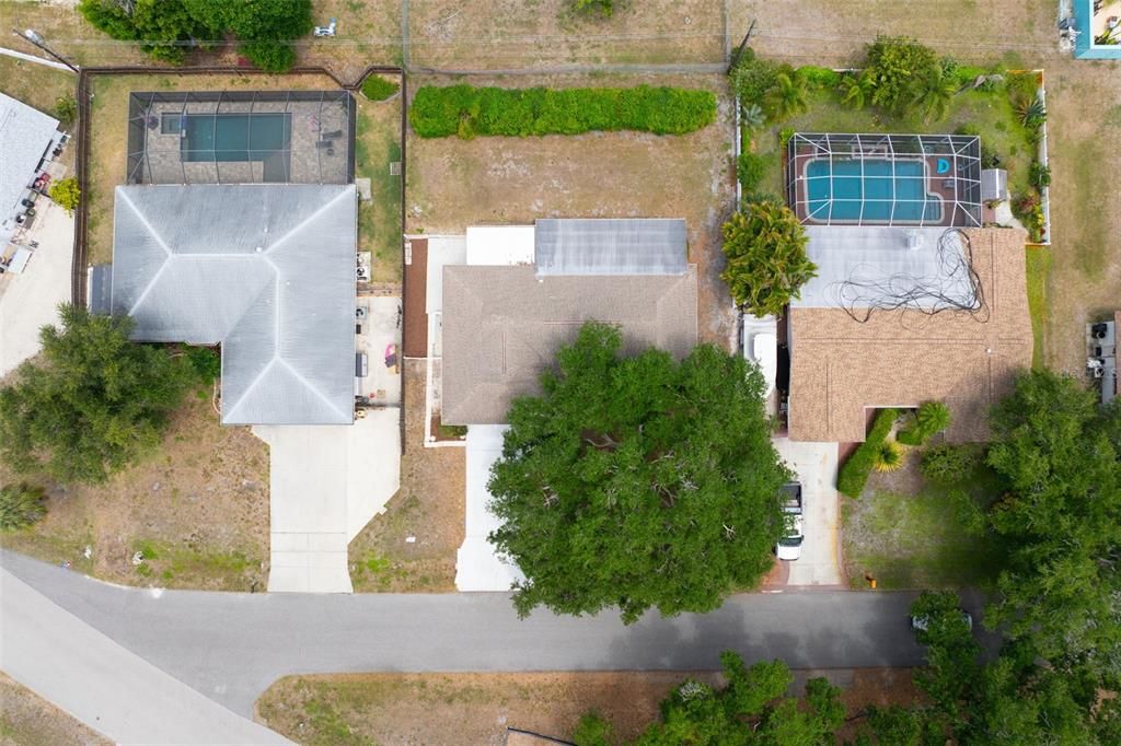 Activo con contrato: $299,999 (2 camas, 2 baños, 1221 Pies cuadrados)