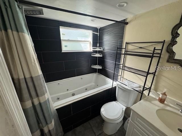 For Rent: $2,100 (3 beds, 2 baths, 1699 Square Feet)