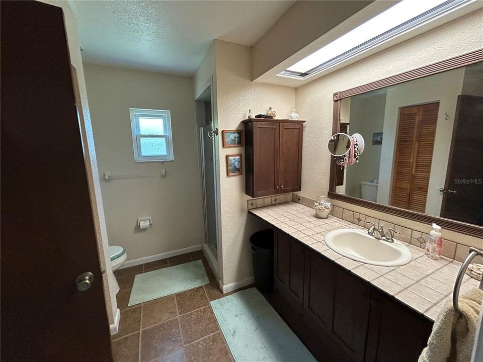 En Venta: $283,999 (3 camas, 2 baños, 1556 Pies cuadrados)
