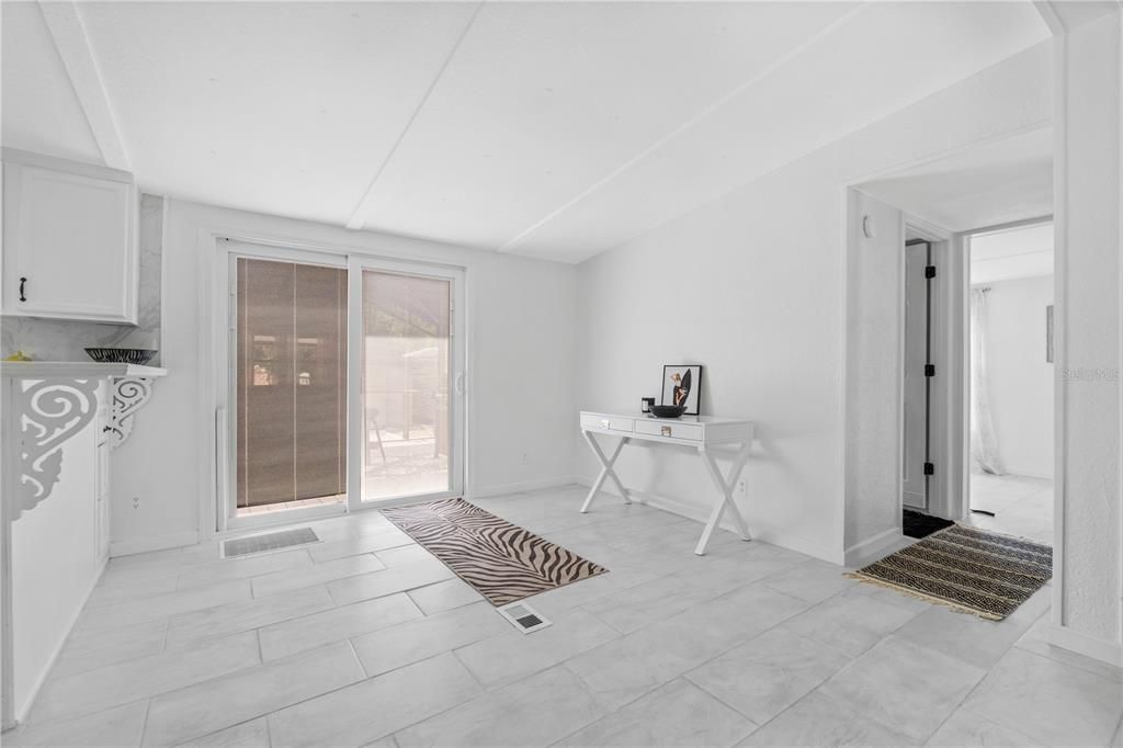En Venta: $239,800 (3 camas, 2 baños, 1200 Pies cuadrados)
