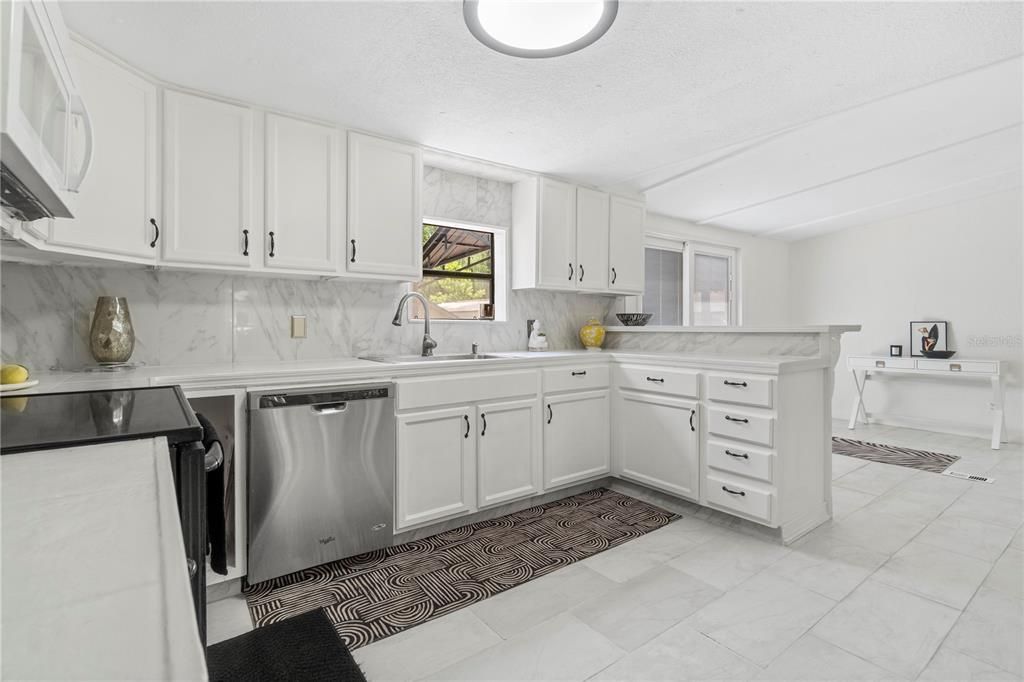 En Venta: $239,800 (3 camas, 2 baños, 1200 Pies cuadrados)
