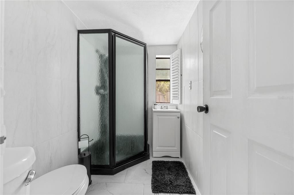 En Venta: $239,800 (3 camas, 2 baños, 1200 Pies cuadrados)