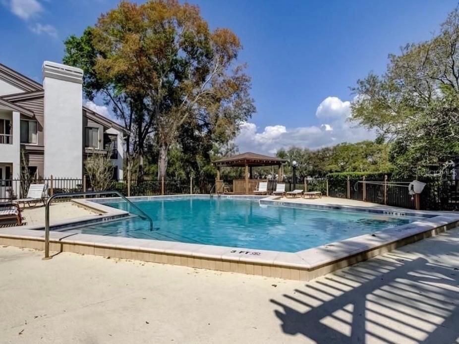 For Sale: $290,000 (2 beds, 2 baths, 1260 Square Feet)