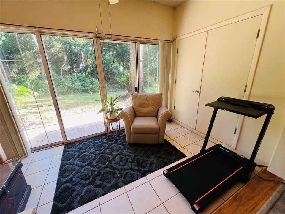 For Sale: $290,000 (2 beds, 2 baths, 1260 Square Feet)