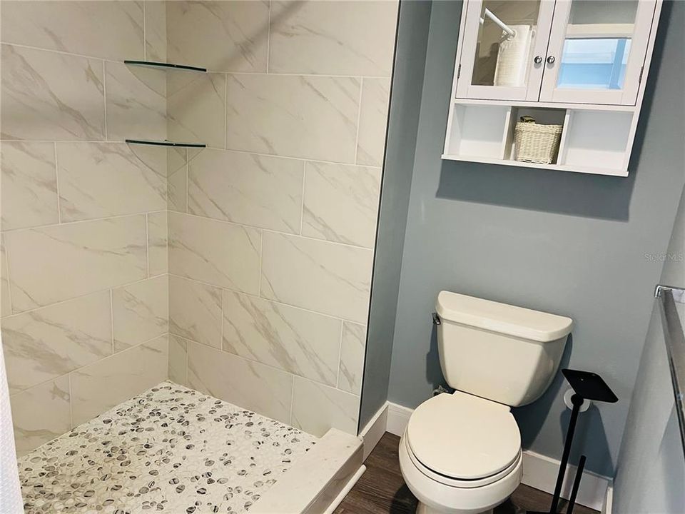 For Sale: $290,000 (2 beds, 2 baths, 1260 Square Feet)