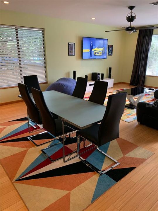For Rent: $3,350 (4 beds, 3 baths, 2050 Square Feet)