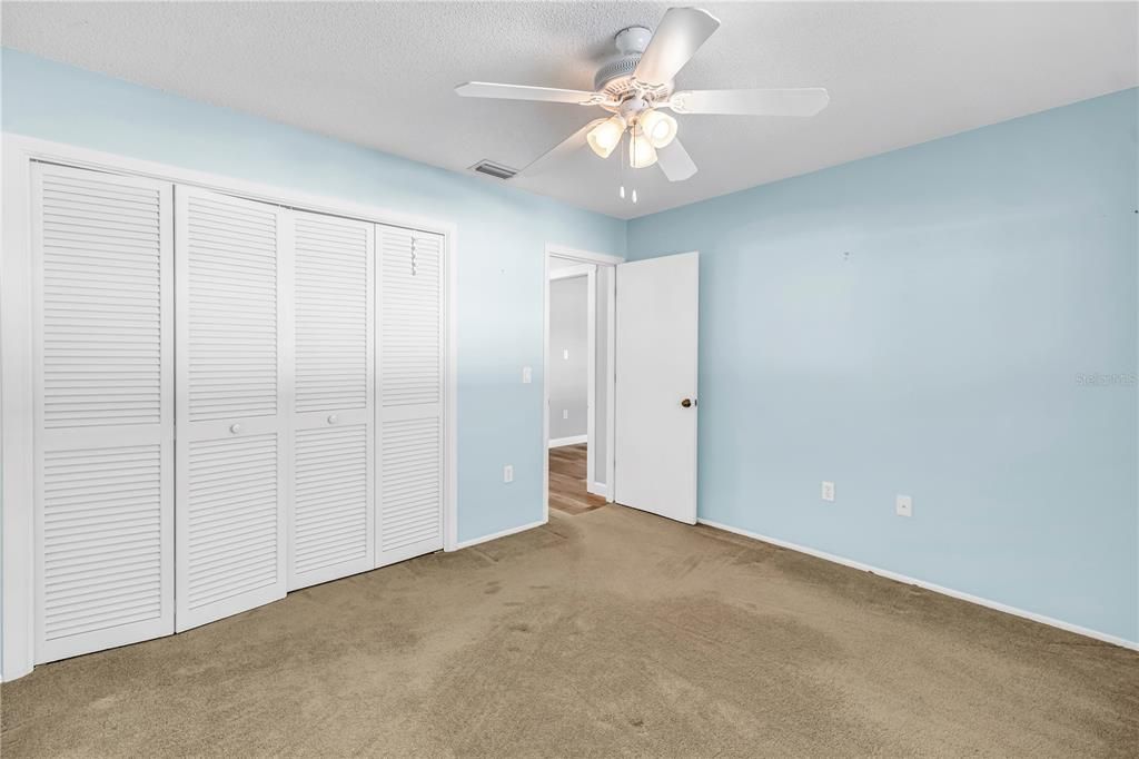 Active With Contract: $2,950 (2 beds, 2 baths, 1454 Square Feet)
