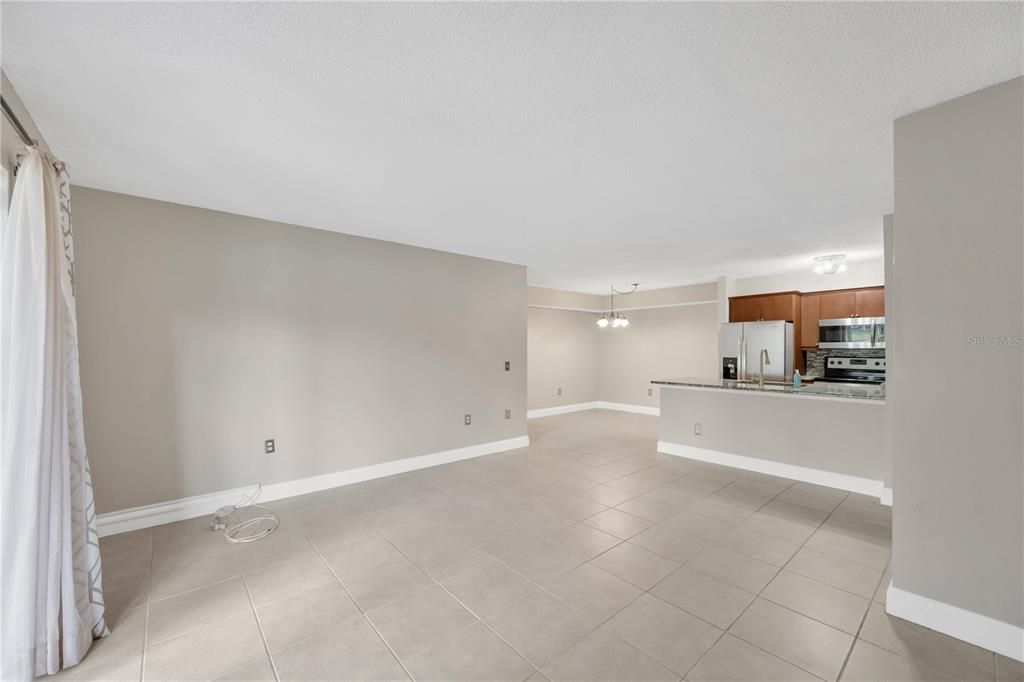 En Venta: $169,900 (3 camas, 2 baños, 1274 Pies cuadrados)