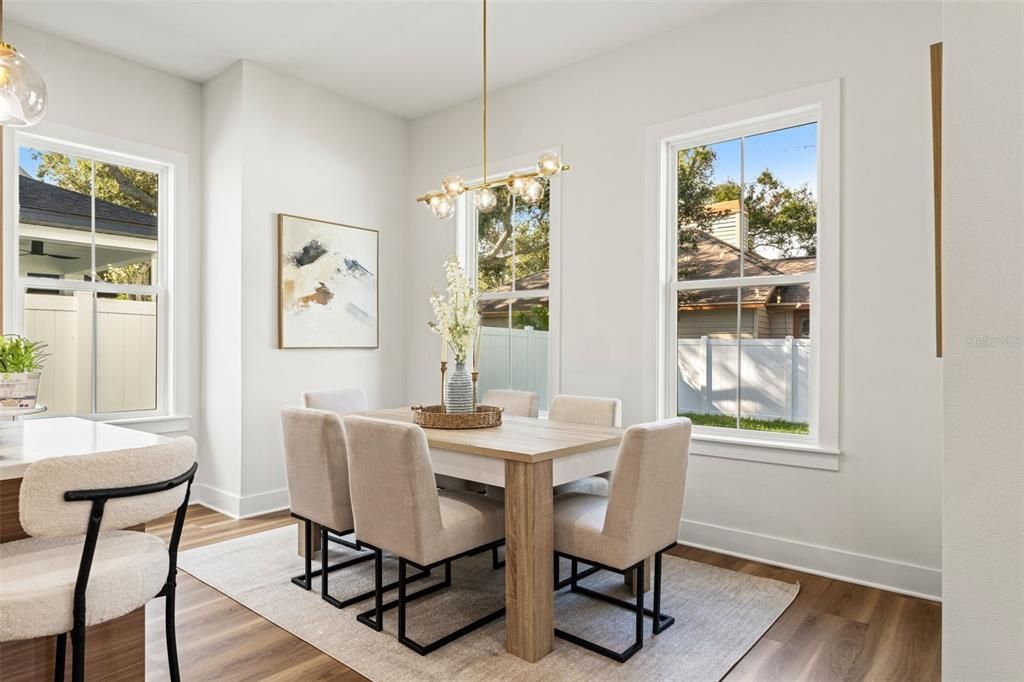 En Venta: $950,000 (4 camas, 3 baños, 2698 Pies cuadrados)