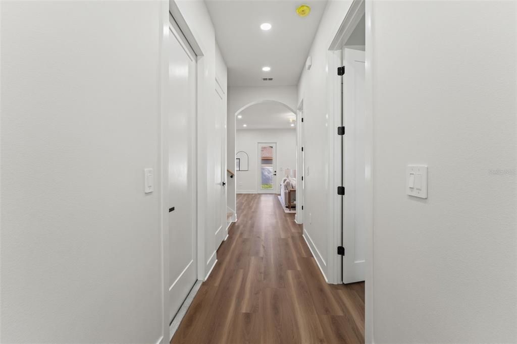 En Venta: $950,000 (4 camas, 3 baños, 2698 Pies cuadrados)