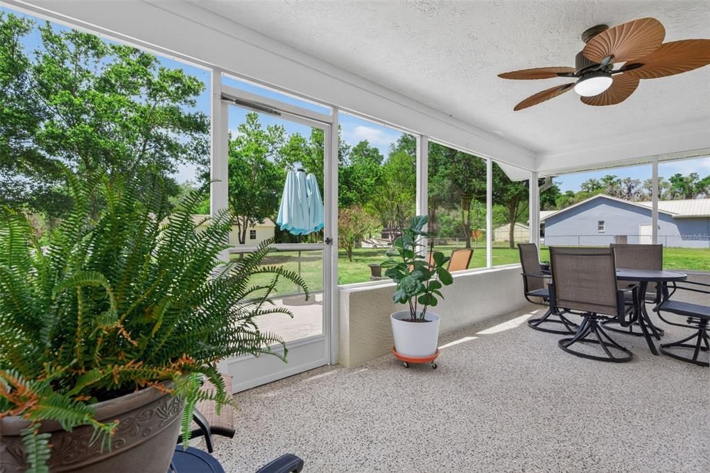 Active With Contract: $425,000 (3 beds, 2 baths, 1491 Square Feet)