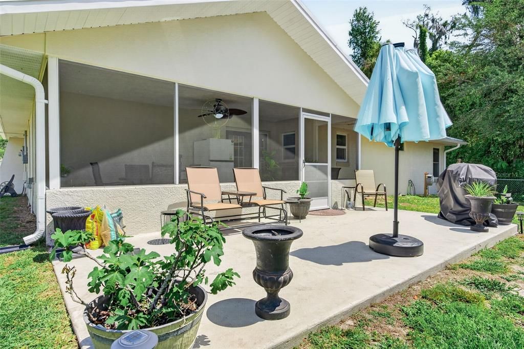 Active With Contract: $425,000 (3 beds, 2 baths, 1491 Square Feet)