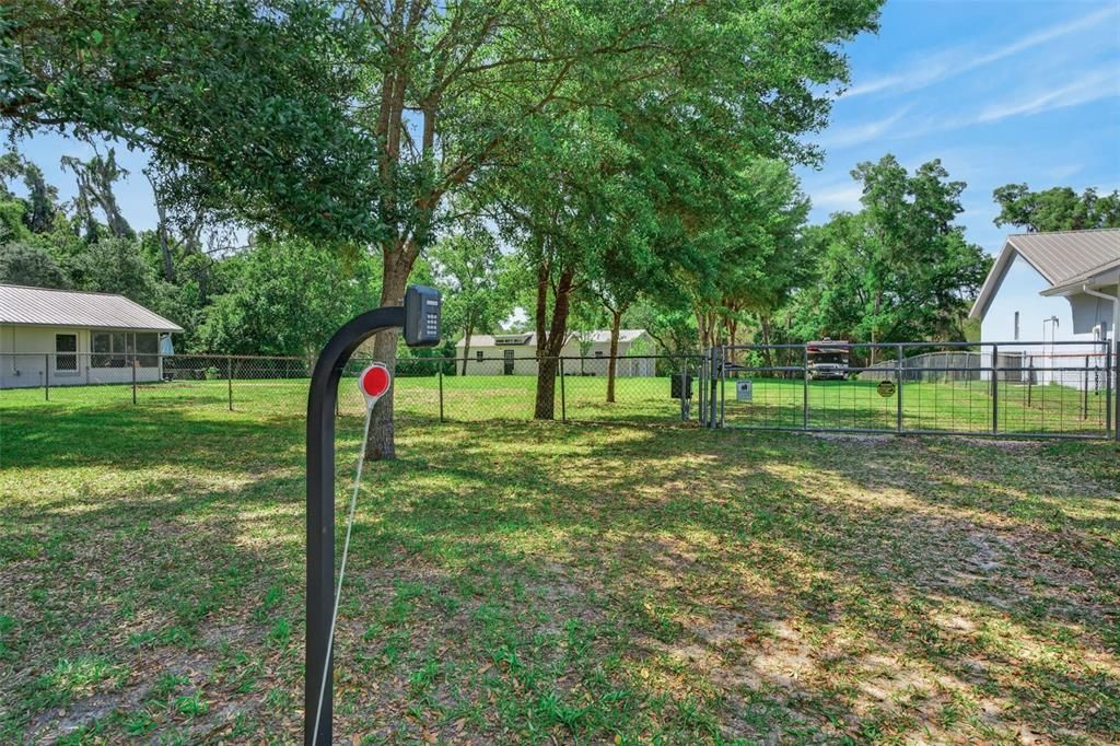 Active With Contract: $425,000 (3 beds, 2 baths, 1491 Square Feet)