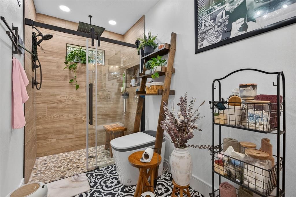 Active With Contract: $425,000 (3 beds, 2 baths, 1491 Square Feet)