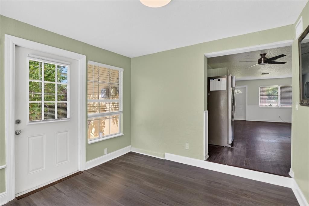 For Sale: $210,000 (3 beds, 2 baths, 1100 Square Feet)
