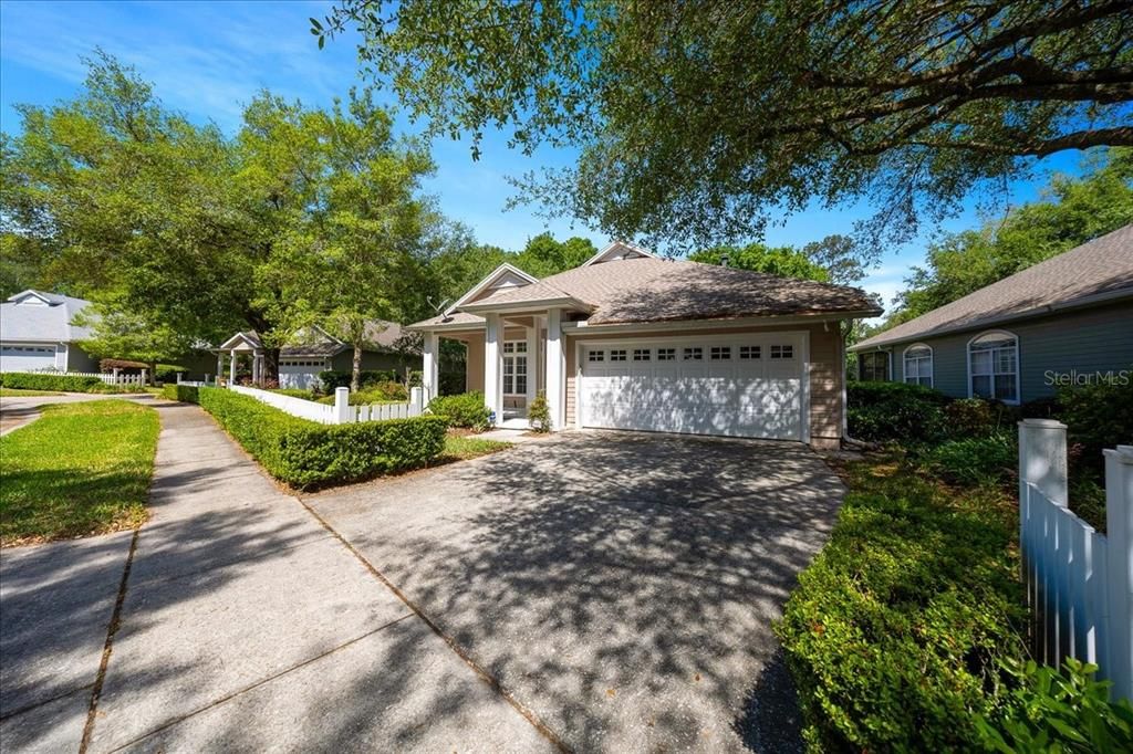 Activo con contrato: $347,500 (3 camas, 2 baños, 1894 Pies cuadrados)
