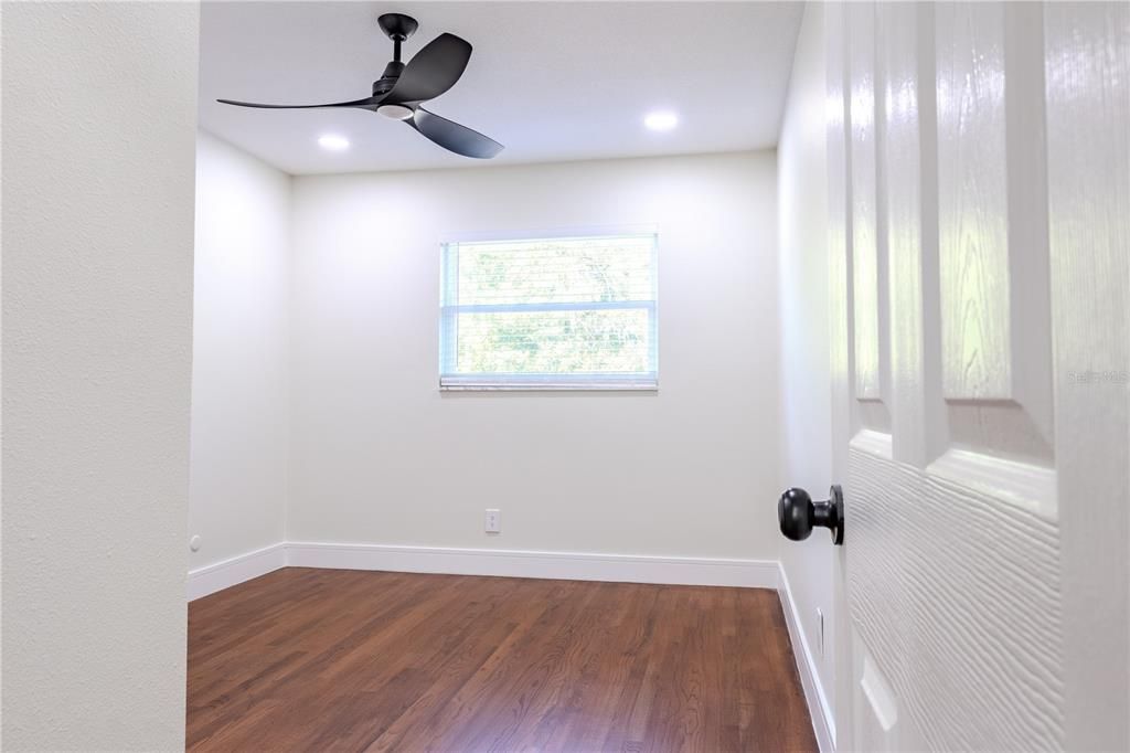 En Venta: $655,000 (5 camas, 3 baños, 2587 Pies cuadrados)