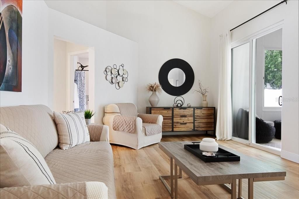 Active With Contract: $549,000 (3 beds, 2 baths, 2124 Square Feet)