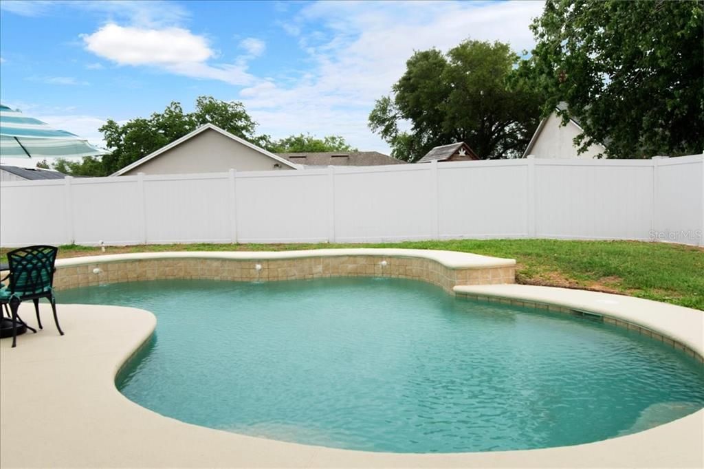 Active With Contract: $549,000 (3 beds, 2 baths, 2124 Square Feet)