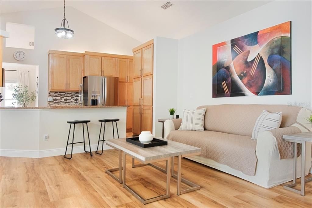 Active With Contract: $549,000 (3 beds, 2 baths, 2124 Square Feet)