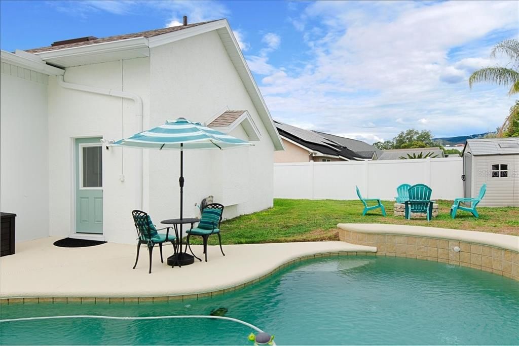 Active With Contract: $549,000 (3 beds, 2 baths, 2124 Square Feet)