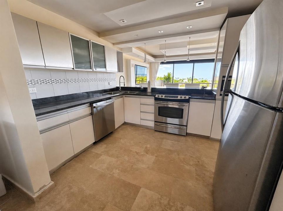 For Sale: $500,000 (2 beds, 2 baths, 0 Square Feet)