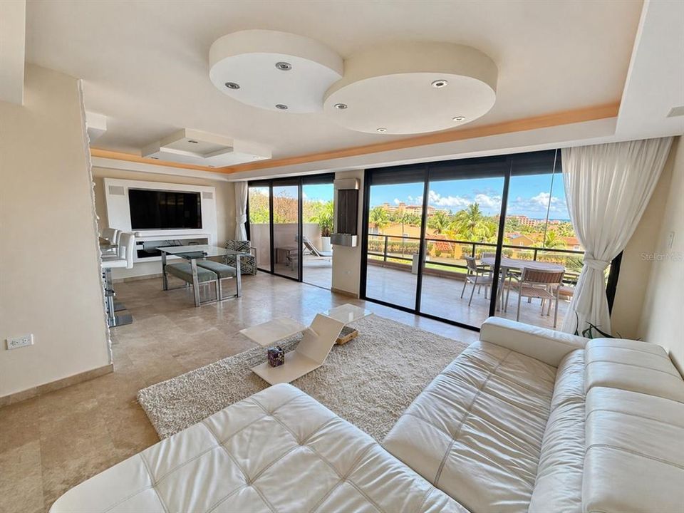 For Sale: $500,000 (2 beds, 2 baths, 0 Square Feet)