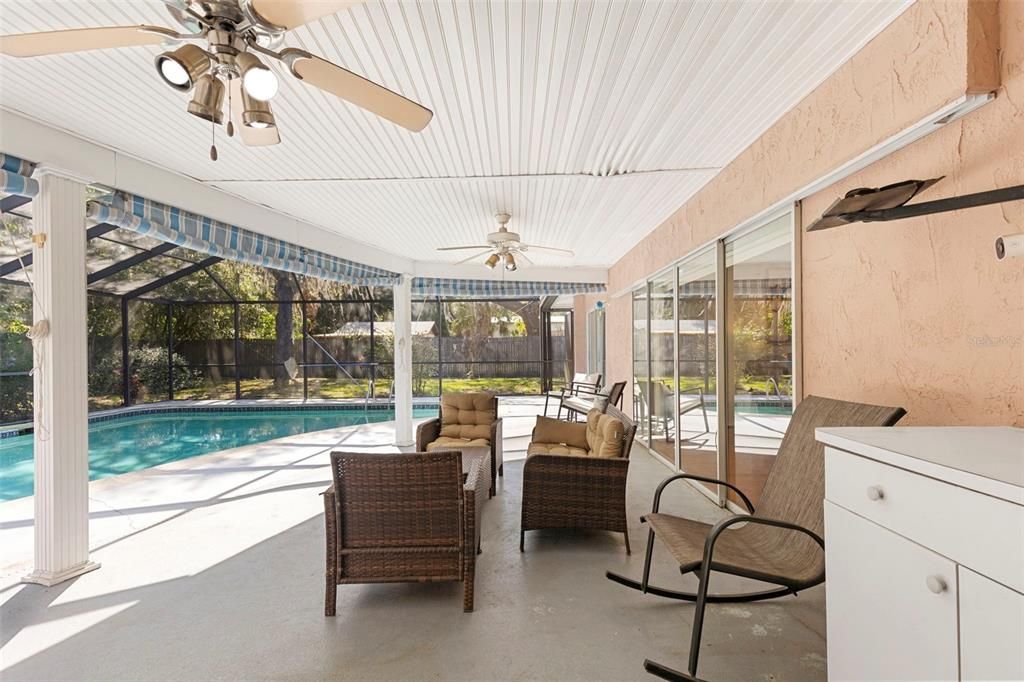 Active With Contract: $490,000 (4 beds, 3 baths, 2832 Square Feet)