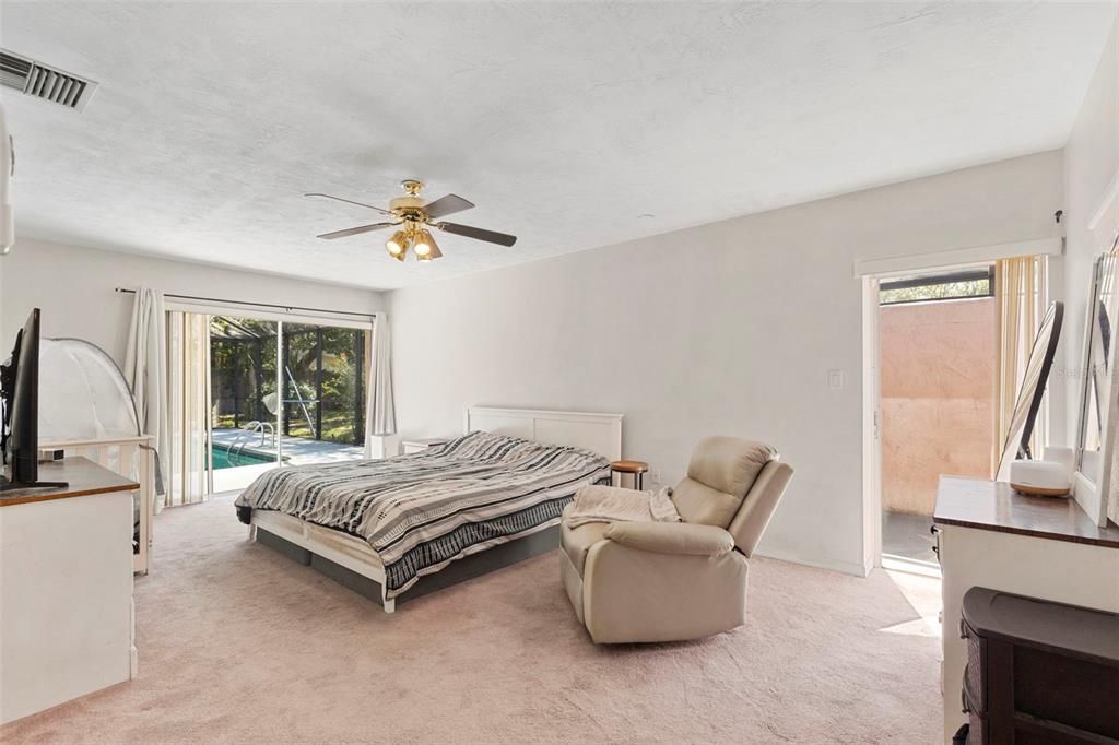 Active With Contract: $490,000 (4 beds, 3 baths, 2832 Square Feet)