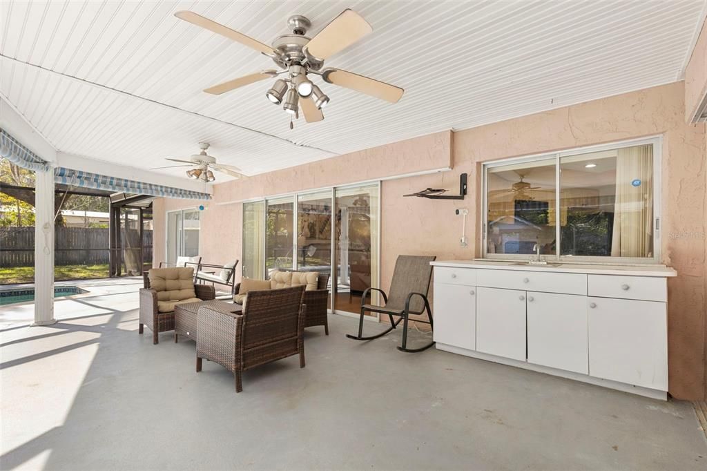 Active With Contract: $490,000 (4 beds, 3 baths, 2832 Square Feet)