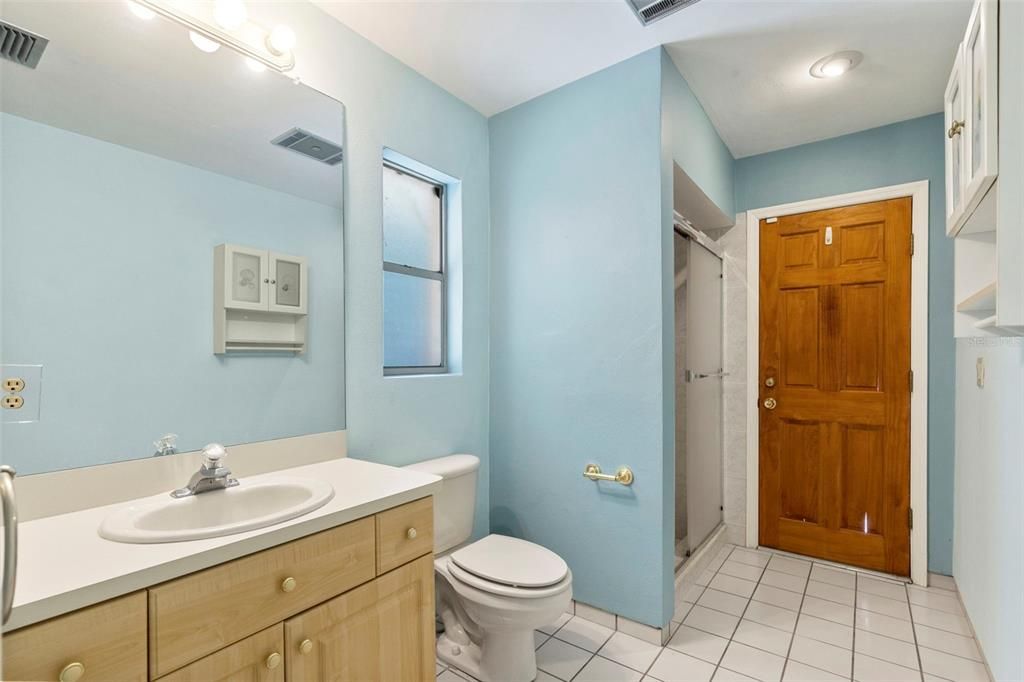 Active With Contract: $490,000 (4 beds, 3 baths, 2832 Square Feet)