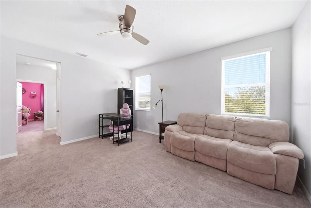 Active With Contract: $550,000 (5 beds, 4 baths, 3641 Square Feet)