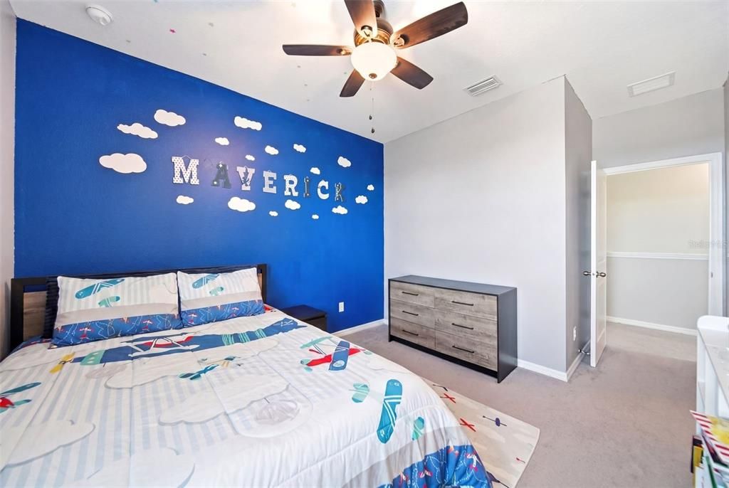 Active With Contract: $550,000 (5 beds, 4 baths, 3641 Square Feet)