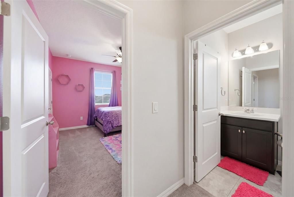Active With Contract: $550,000 (5 beds, 4 baths, 3641 Square Feet)