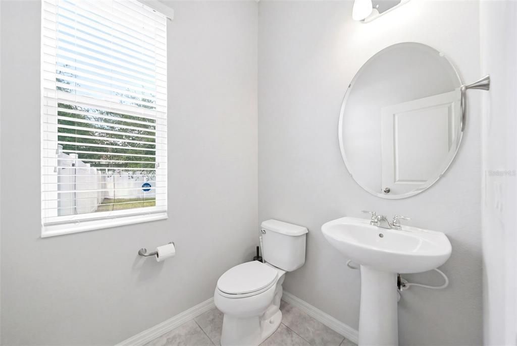 Active With Contract: $550,000 (5 beds, 4 baths, 3641 Square Feet)
