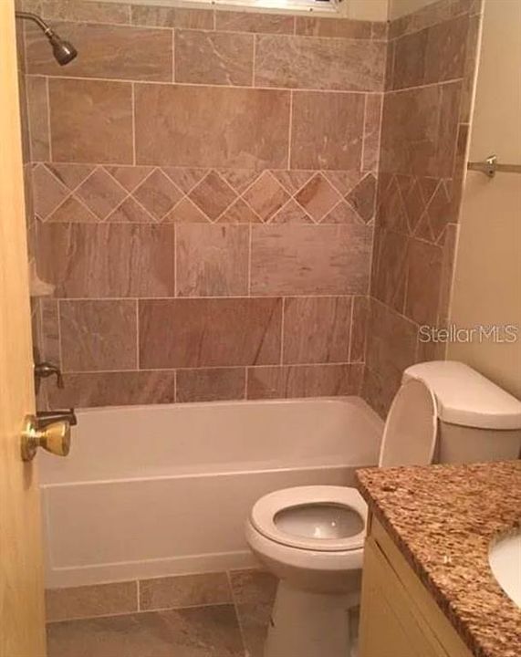En Venta: $215,000 (3 camas, 2 baños, 1144 Pies cuadrados)