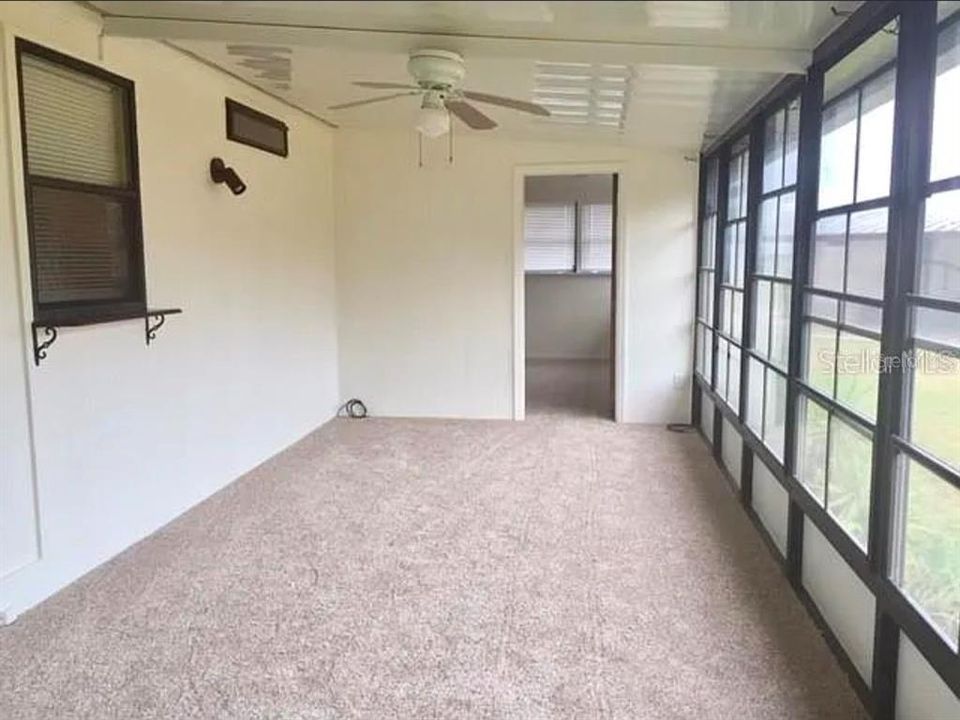 En Venta: $215,000 (3 camas, 2 baños, 1144 Pies cuadrados)