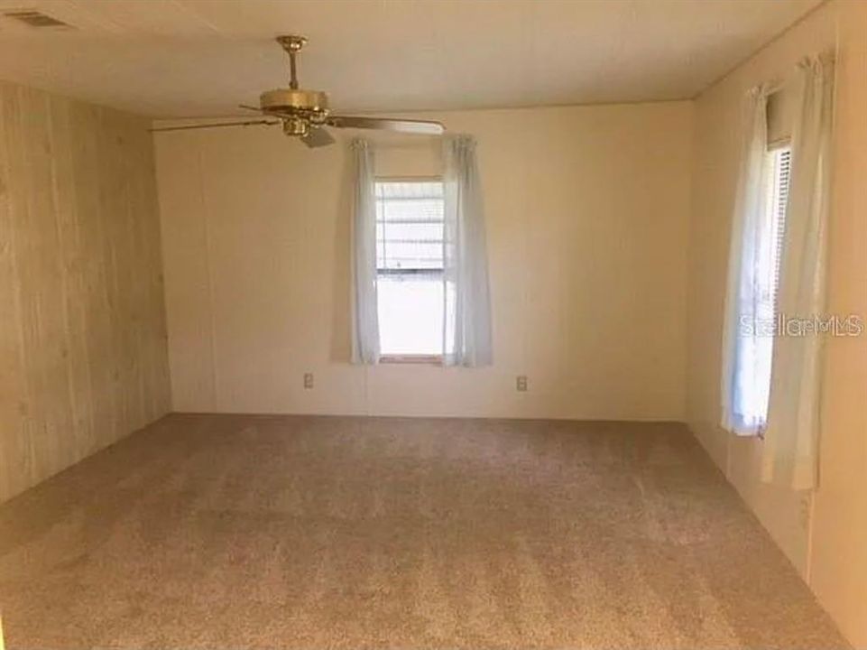 En Venta: $215,000 (3 camas, 2 baños, 1144 Pies cuadrados)
