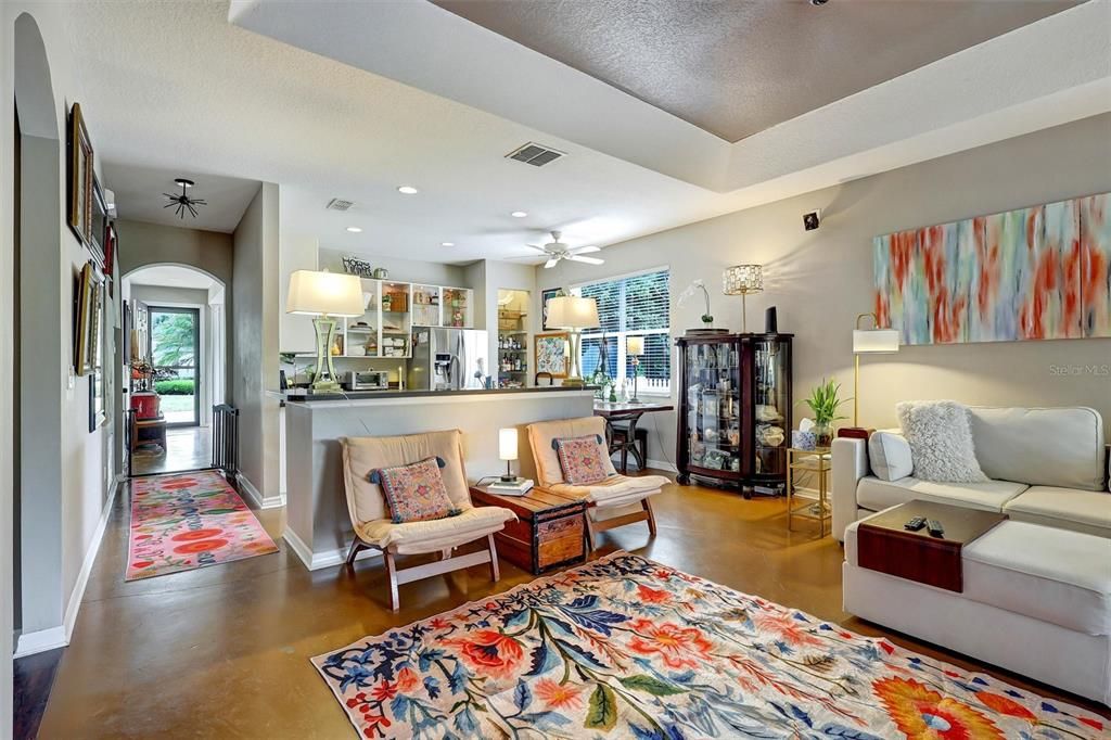 En Venta: $569,000 (3 camas, 2 baños, 1908 Pies cuadrados)