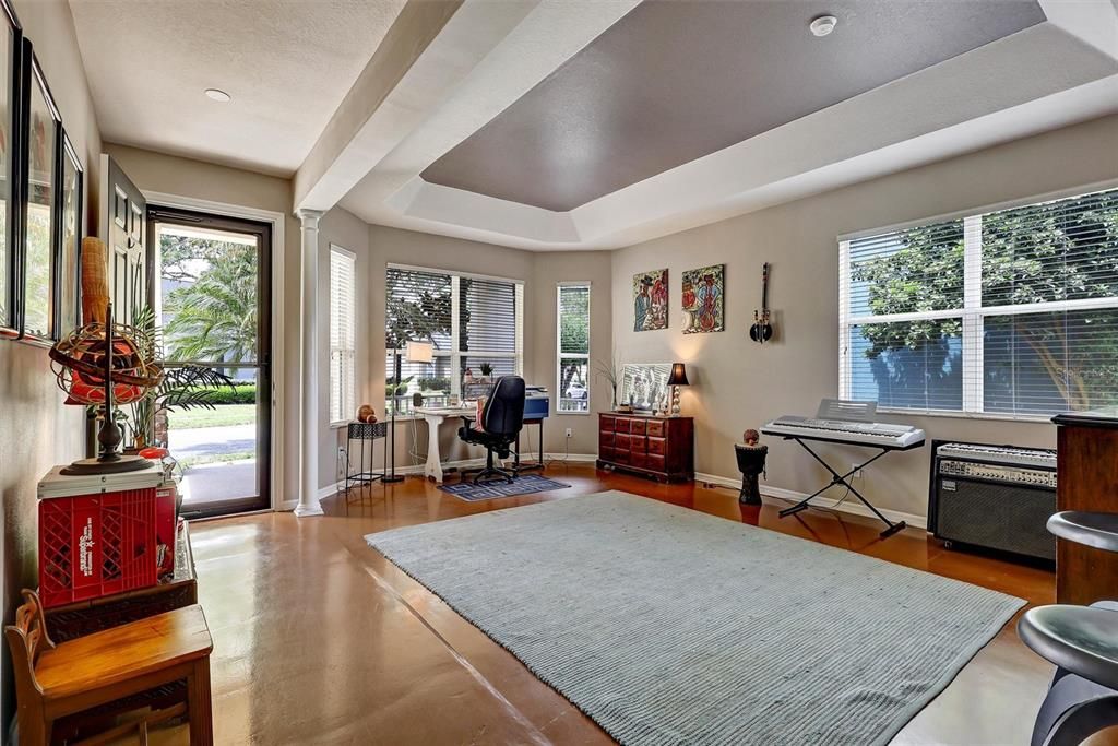 En Venta: $569,000 (3 camas, 2 baños, 1908 Pies cuadrados)
