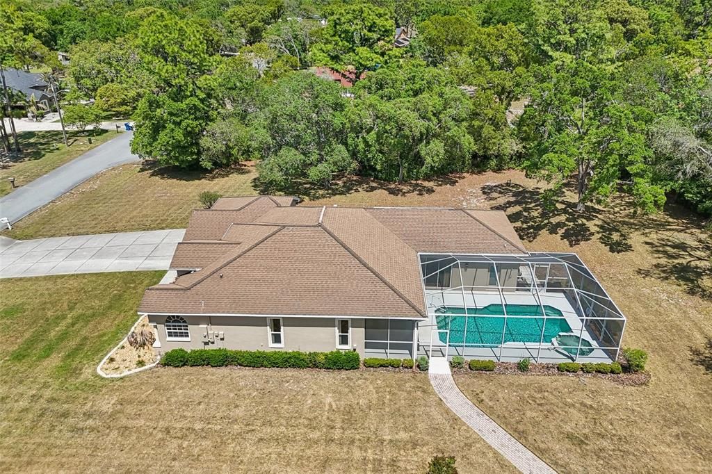 Activo con contrato: $619,900 (4 camas, 3 baños, 2466 Pies cuadrados)