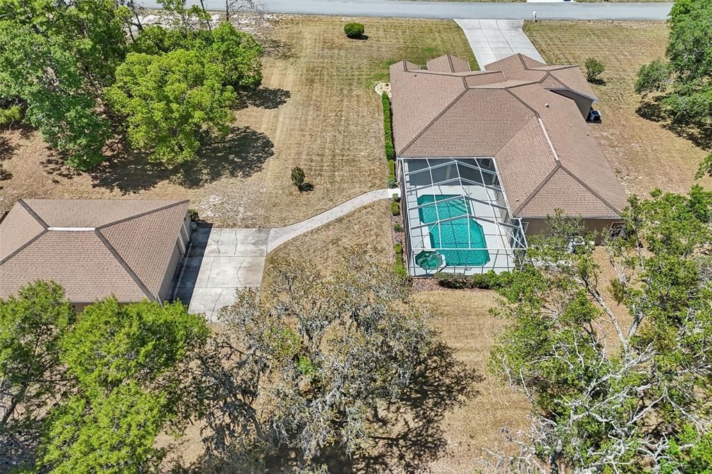 Activo con contrato: $619,900 (4 camas, 3 baños, 2466 Pies cuadrados)